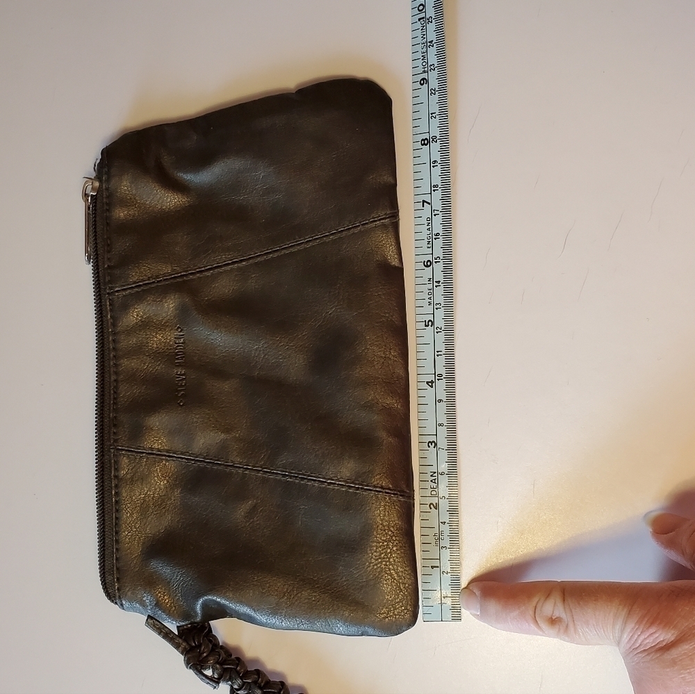 Steve Madden Metallic Geeen Wristlet Clutch - Picture 9 of 9